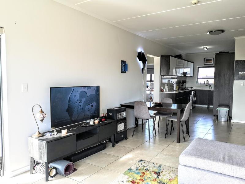 To Let 2 Bedroom Property for Rent in Sandown Western Cape